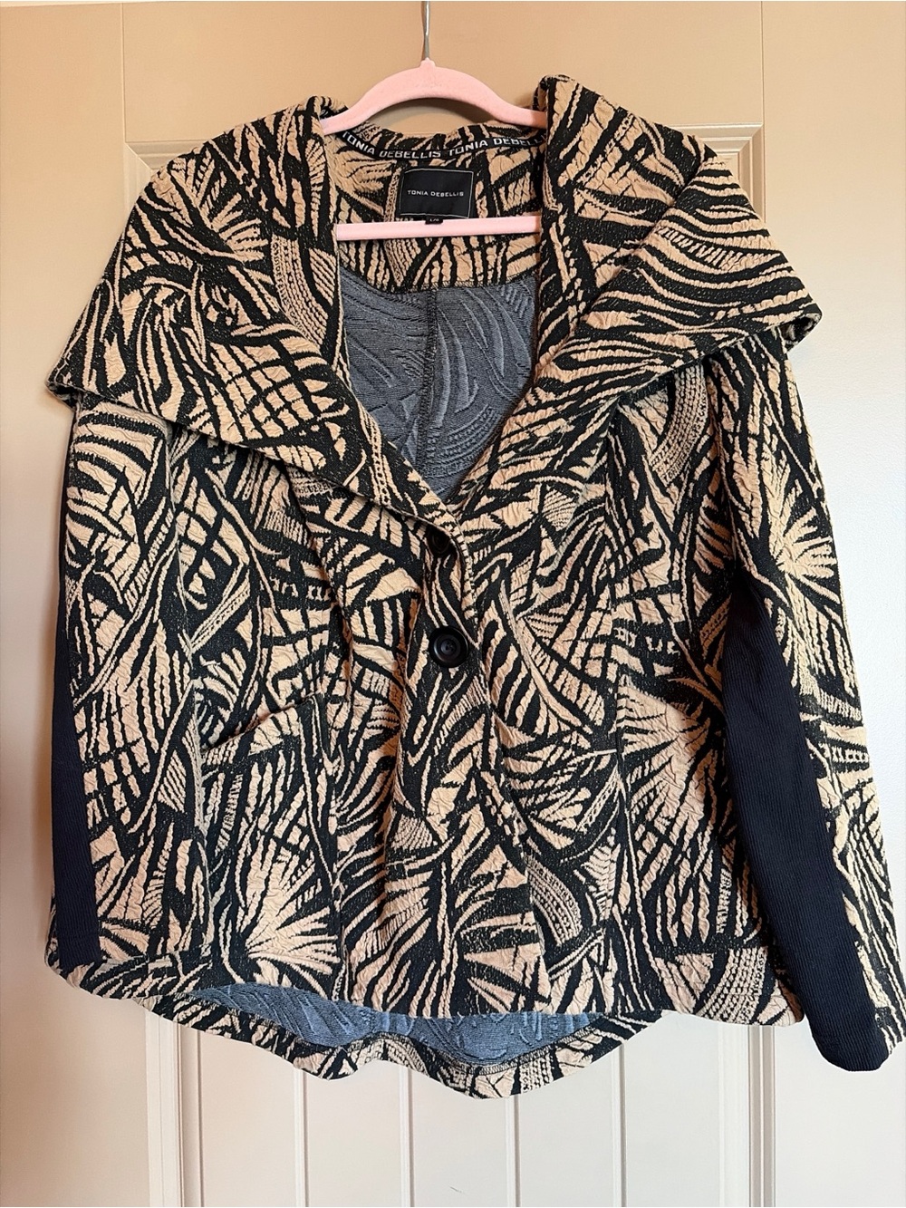 Tonia DeBellis Jacquard Knit Hooded Jacket Size L Black Tan Oversized Hood